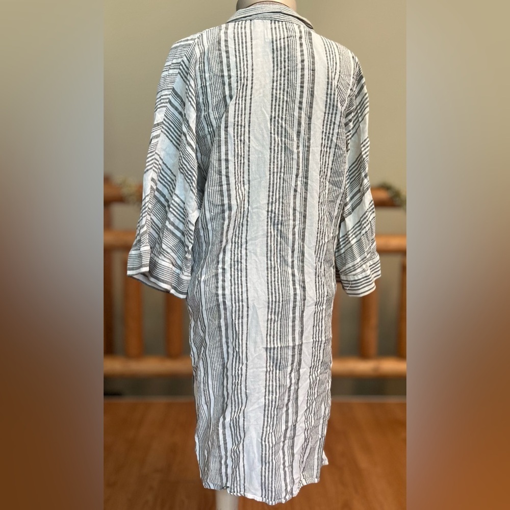 Universal Thread Striped Tie-Front Duster — M/L - Picture 3 of 6